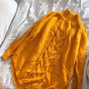 Oversized Yellow/ Gold Turtleneck